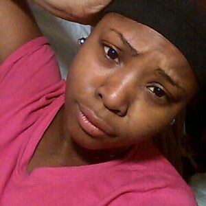 Meet your Posher, Laurie